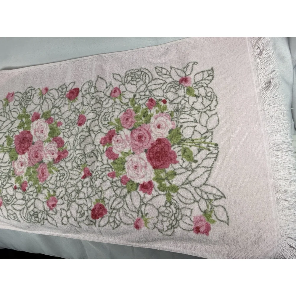 Vintage Lady Pepperell Hand Towel Pink Roses Floral 27” x 15” EUC Cotton MCM